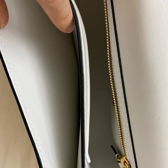 Valentino Garavani White Shoulder Bag - Picture 7 of 13